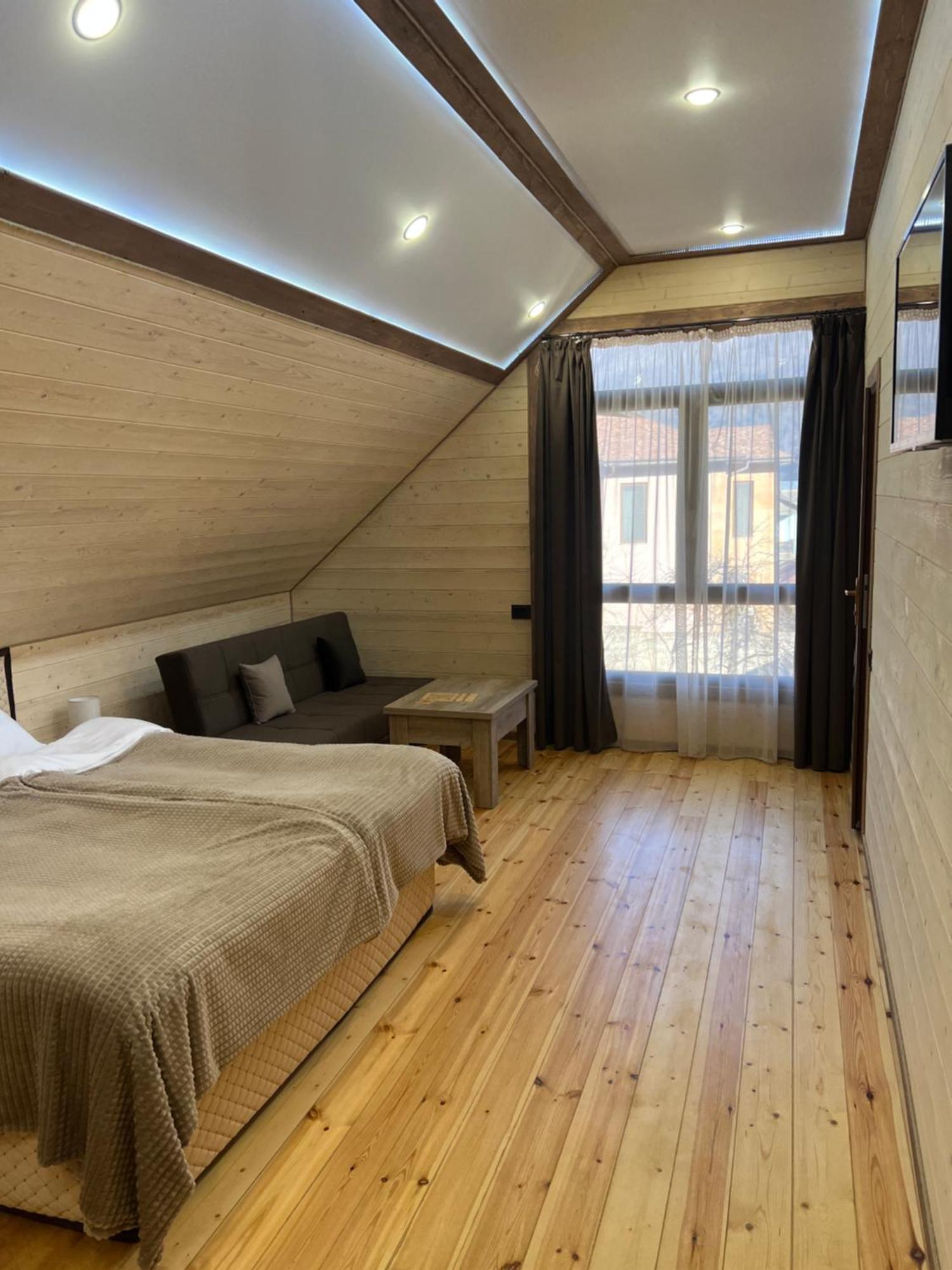 Maru House Hotel Dilisan Kültér fotó