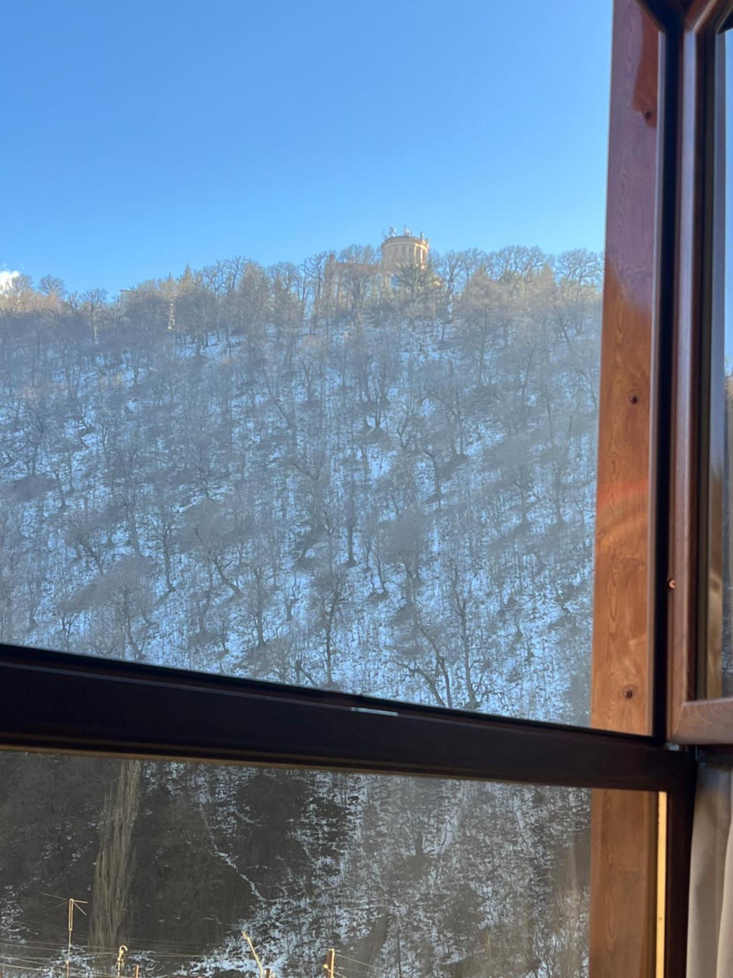 Maru House Hotel Dilisan Kültér fotó