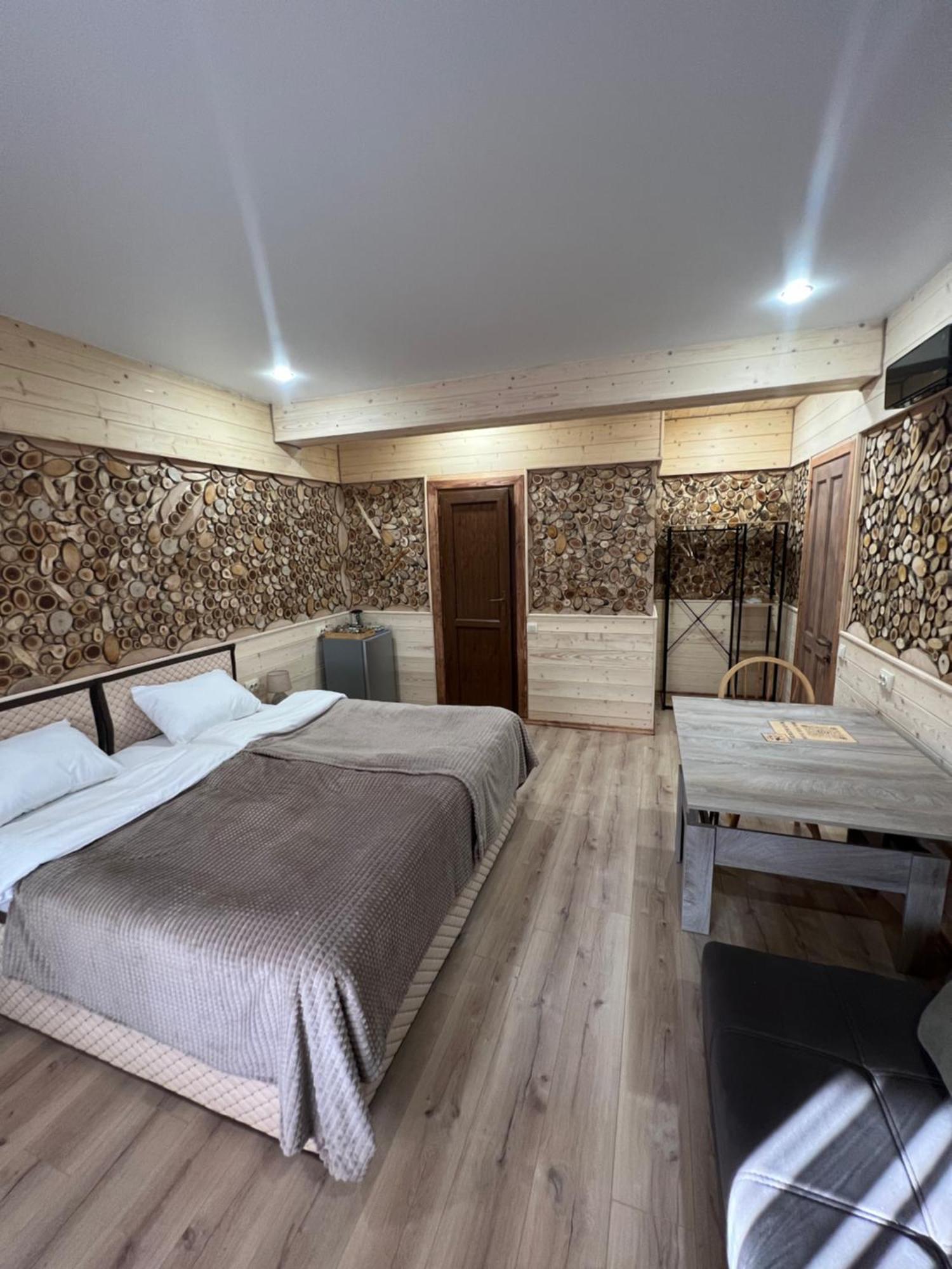 Maru House Hotel Dilisan Kültér fotó