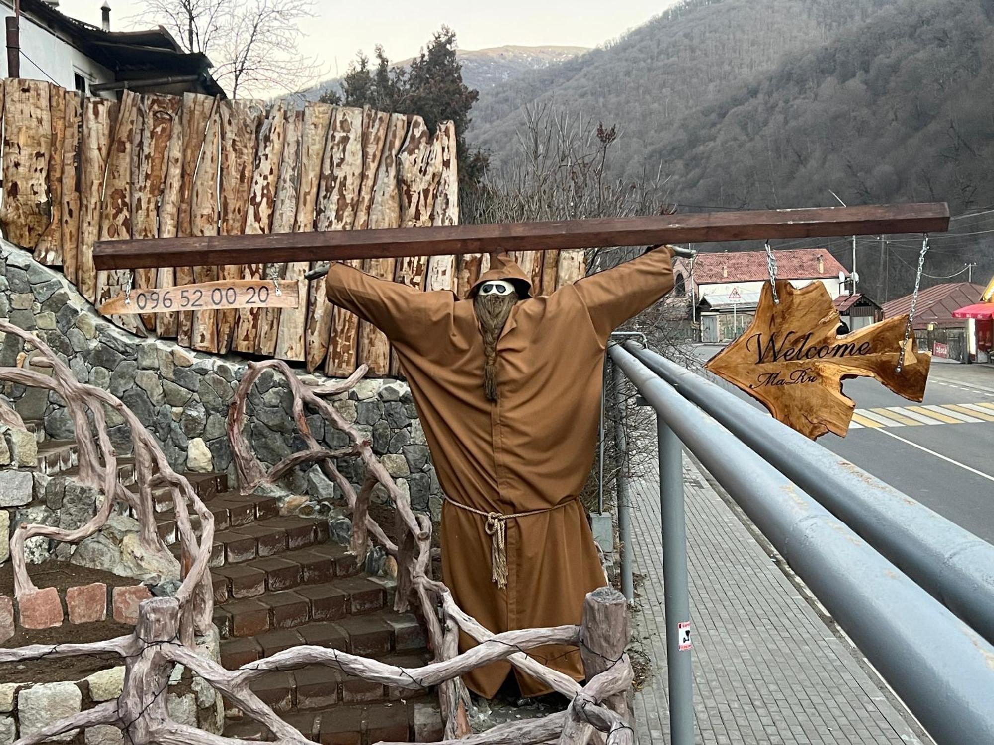 Maru House Hotel Dilisan Kültér fotó