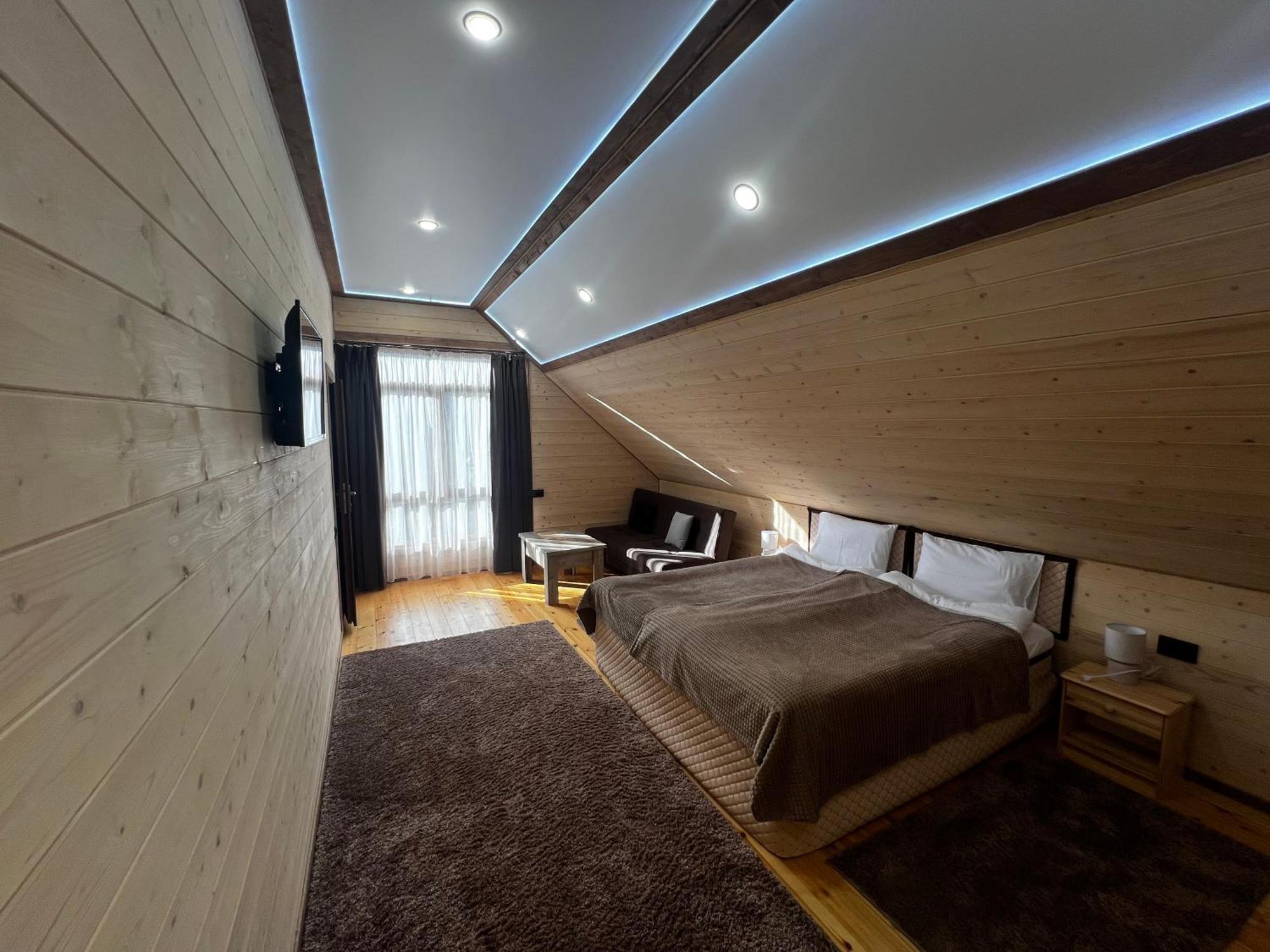 Maru House Hotel Dilisan Kültér fotó