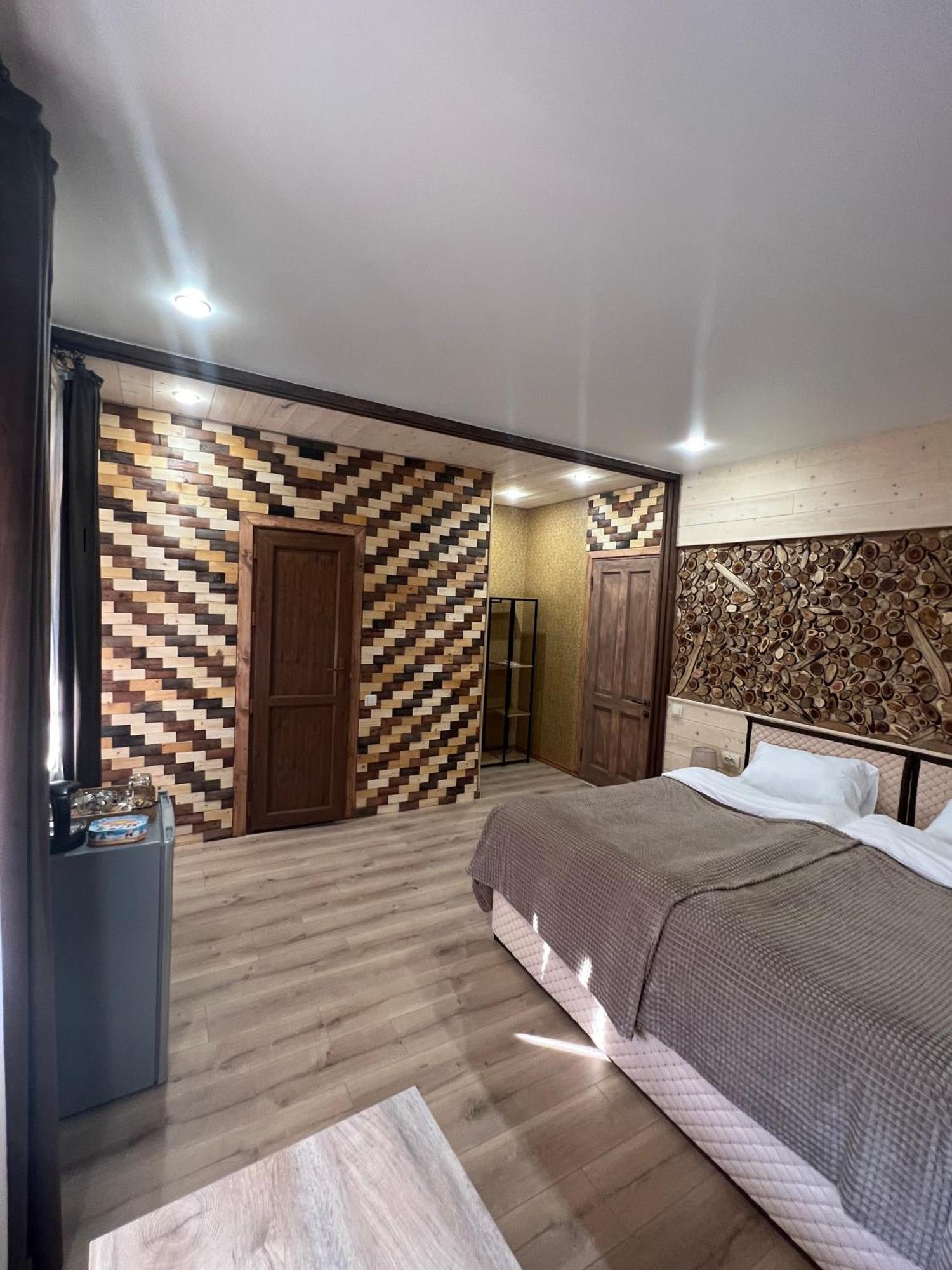 Maru House Hotel Dilisan Kültér fotó
